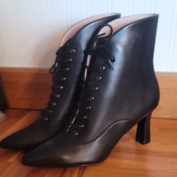 Nine West CALLAH 40th Anniversary Boots - Picture 4 of 5